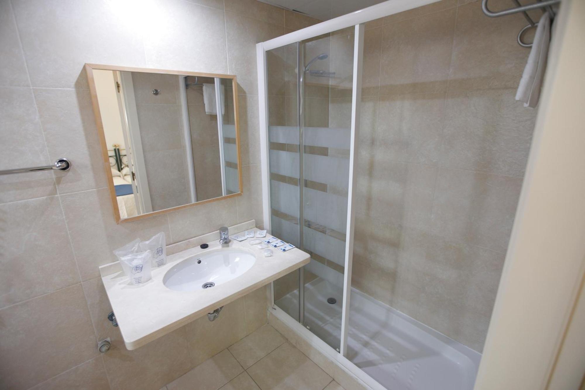 Hotel Eliseos Malaga Zewnętrze zdjęcie