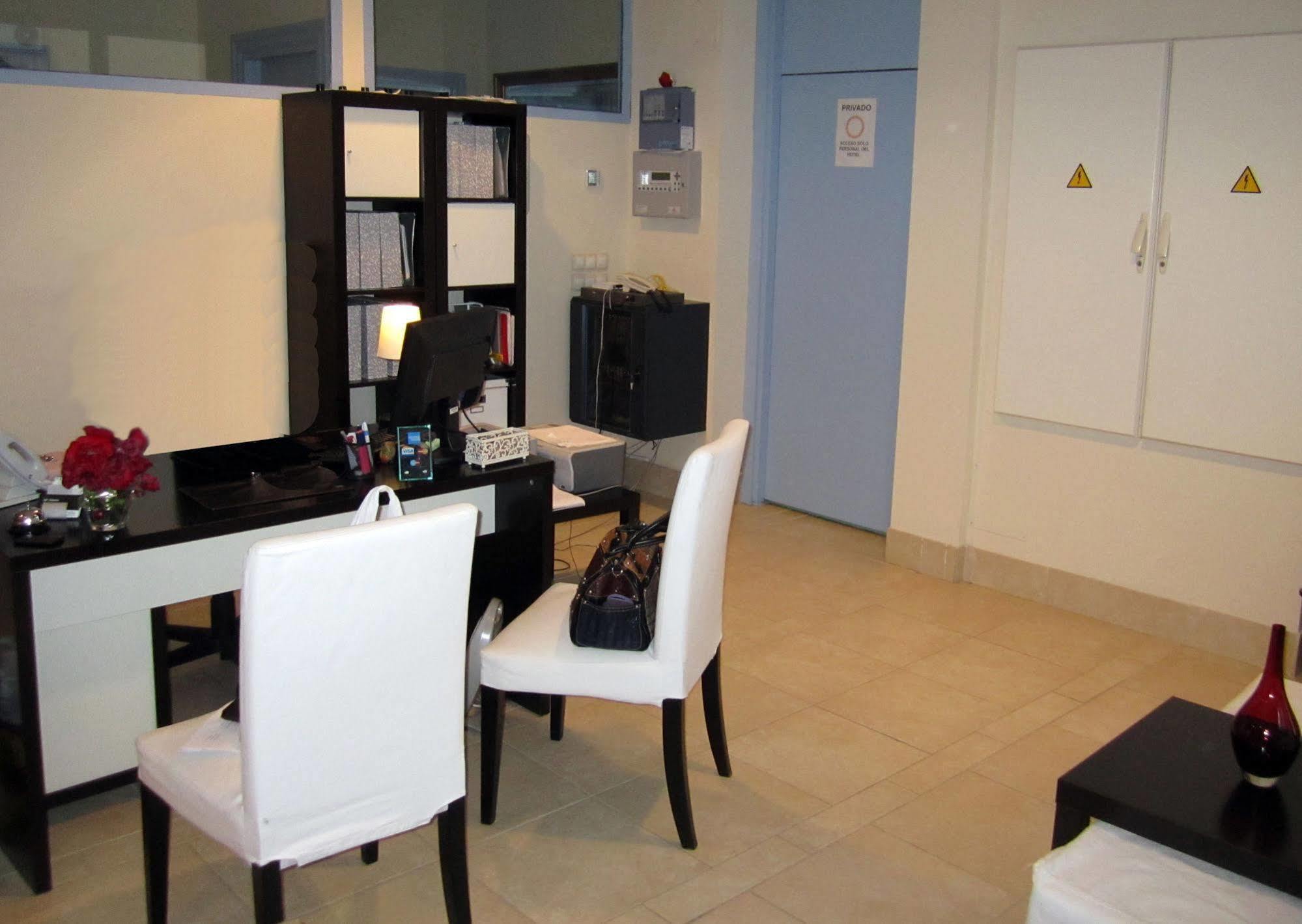 Hotel Eliseos Malaga Zewnętrze zdjęcie